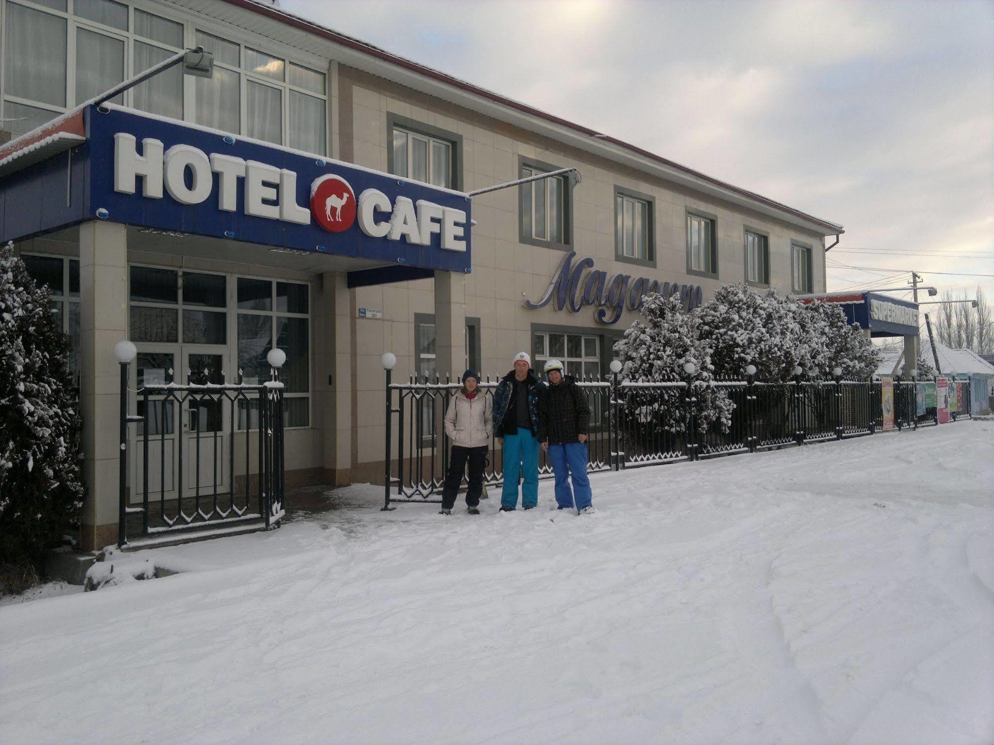 Madanur Hotel Karakol Bagian luar foto