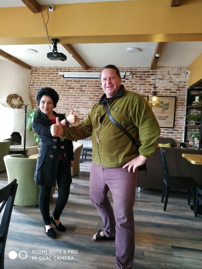 Madanur Hotel Karakol Bagian luar foto